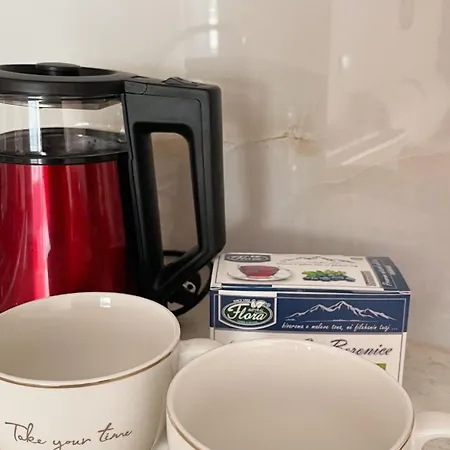 Azure Σαράντα